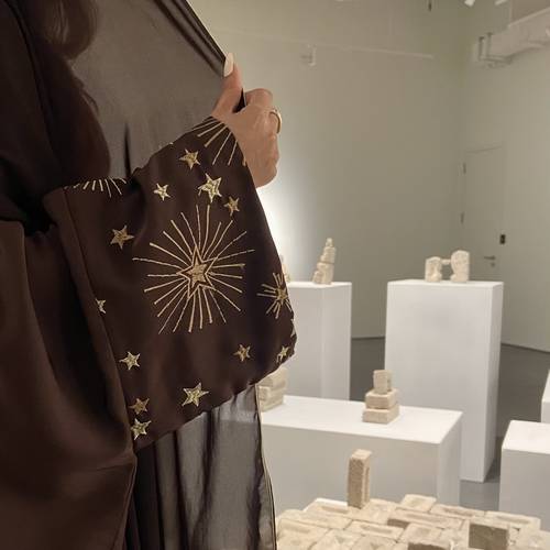 Abaya E1
