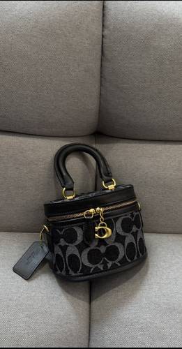 كوتش اسود7 