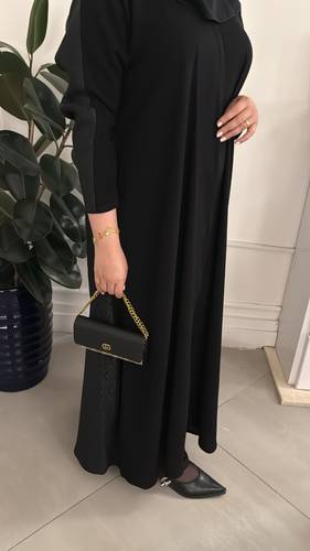 373