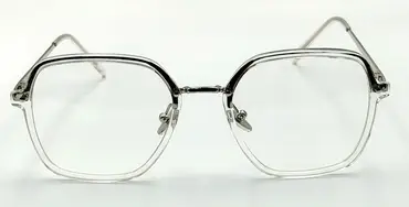 IQ-TR3119 / نظارة-طبية-اطار كامل- من البلاستيكة -للنساء