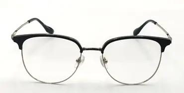 IQ-41052 / نظارة- طبية-معدنية-اطار كامل-للنساء