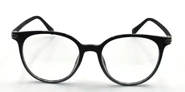 IQ-41061 / نظارة- طبية-بلاستيكية-اطار كامل-للنساء