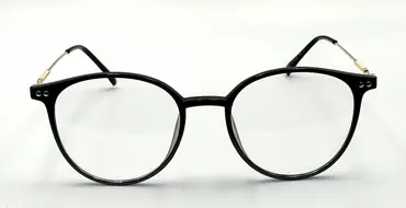 IQ-9531 / نظارة-طبية-اطار كامل- بلاستيكة -للنساء