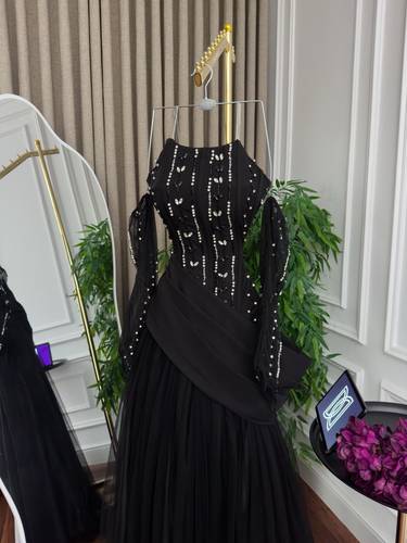 فستان سهره مطرز اسود  - S