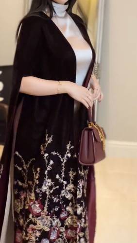 جلابيه مطرزه قطعتين فخمه - 3XL - عودي 