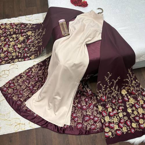 جلابيه مطرزه قطعتين فخمه - 3XL - عودي 