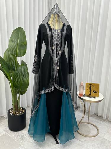جلابيه عسيريه مع الطرحه  - اسود - 3XL