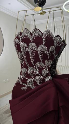 فستان سهره مطرز مع ذيل  - 2XL