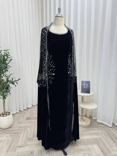 جلابيه قطيفه تطريز يدوي  - S