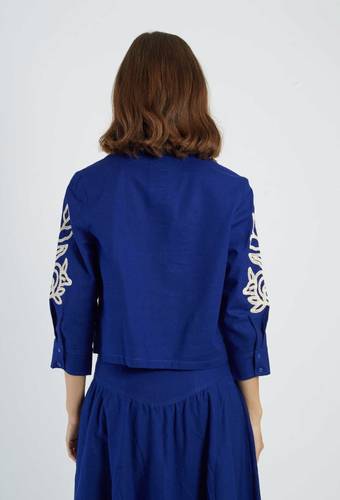 بلوزة DERHY الفرنسية كحلي – Blouse ERNESTINE كتان مطرز فاخر