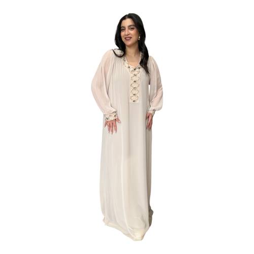 فستان شوال سادة مع كريستالات ناعمه وبارزة FERNA لون بيج 