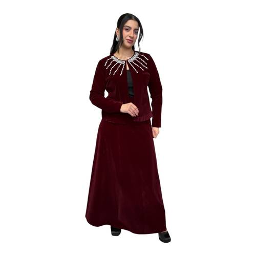 تايور رسمي سهرة مخمل لون عنابي بورغاندي مع كريستال بارز Xewn