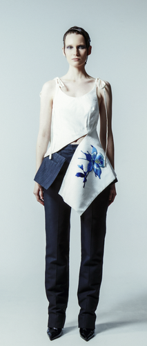 White Jacquard Sleeveless Top with Embroidery Detail