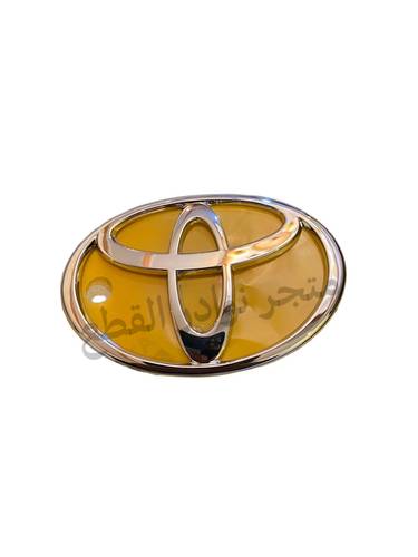 علامة تويوتا للباب  الخلفي الصغير لربع الصناعه / اصليه وكاله