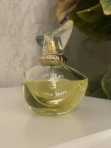 عطر دموع الذهب (متبقي فيه 50مل تقريباً)