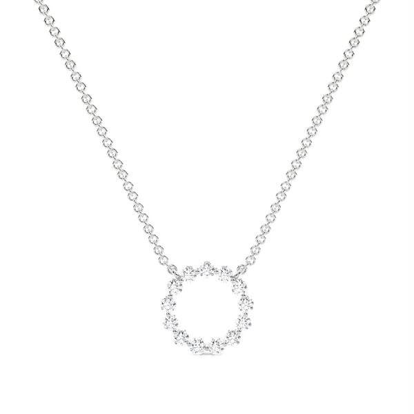 Circular pendant with round diamonds set in prongs