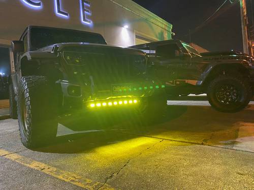 صاجة حماية مع مصابيح مدمجة LED من أوراكل (جيب رانجلر/جلاديتور-Jeep Wrangler JL/Gladiator JT)