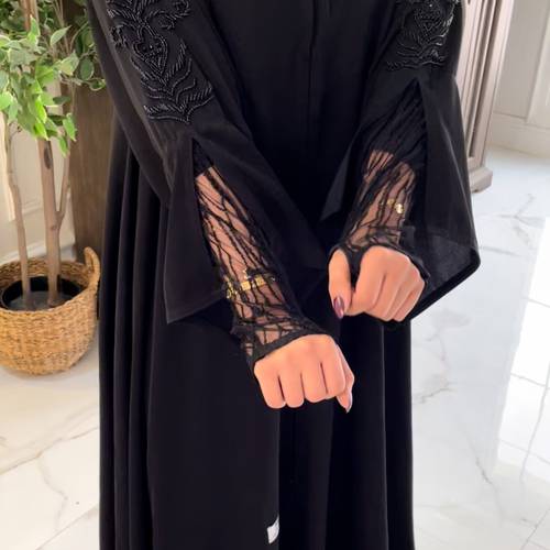 كلوش كم دانتيل مع شك 