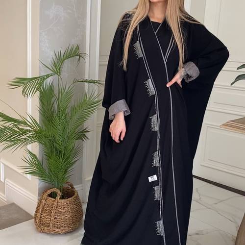 عباية بشت مع شك
