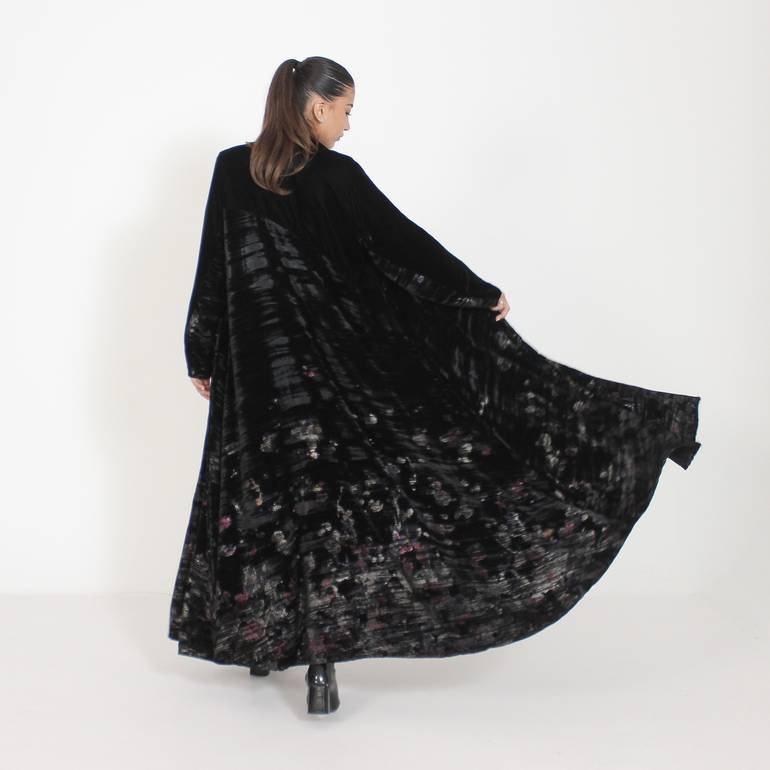 مخمل أسود مع طباعه