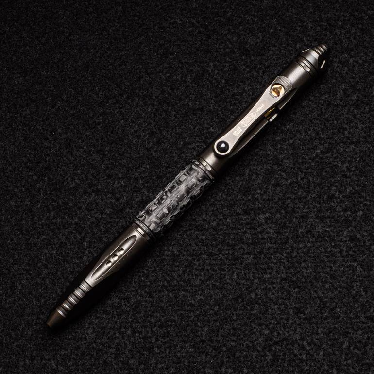 Microtech Kyroh Mini Black DLC Bolt-Action Titanium Pen with