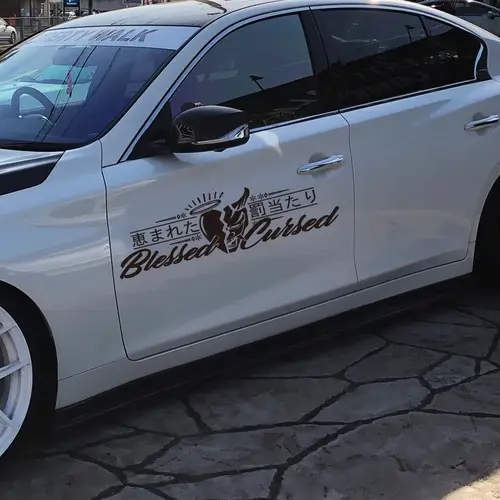ملصق سيارة JDM للنافذة الخلفية، شعار للزجاج الأمامي، ملصق جانبي للنافذة الخلفية، بتصميم أوني مباركة وملعون وحظ سيء وحروف كانجي وقلب وملك ون.