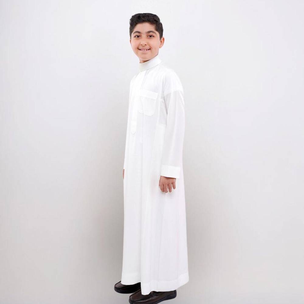 ثوب سعودي ولادي كريمي -سحاب (مخفي) قماش طايح 