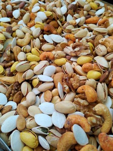 مكسرات مشكل عادي - نص كيلو