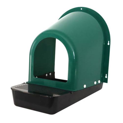 Plastic box to protect chicken eggs
