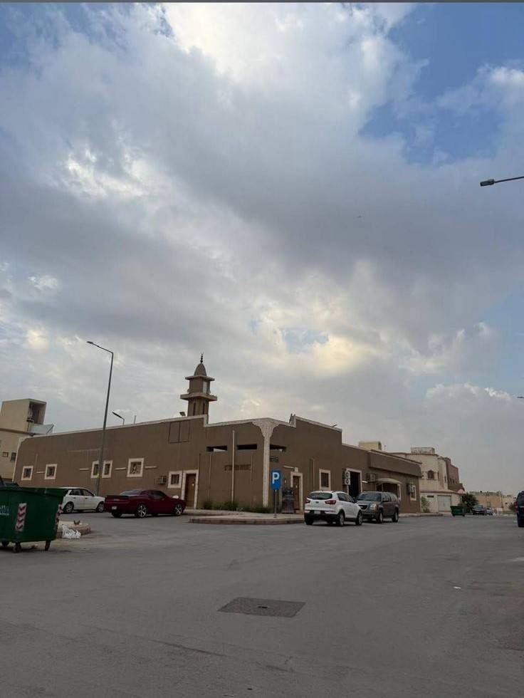 جامع الأمير سلطان بن عبد العزيز بحي العريجاء