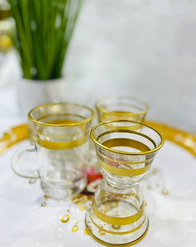 طقم ضيافة ذهبي 