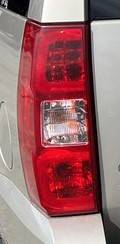طقم اسطبات تاهو 2007-2014 اصلية  النصف الفوق ( LED ) يمين و يسار
