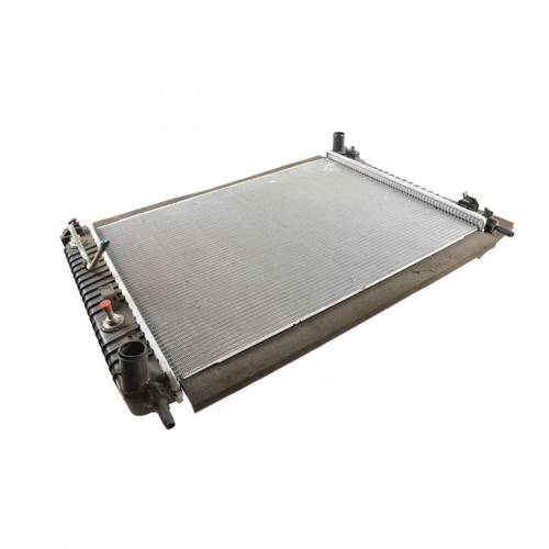 رديتر ماء تيرين 2008 اصلي GM