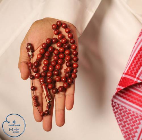 سبحة خشب الورد فاخرة 