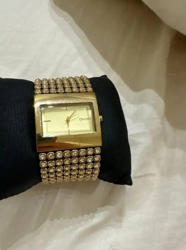 ساعه نسائية دكني DKNY WATCH