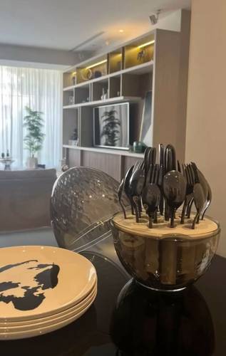 Egg cutlery 