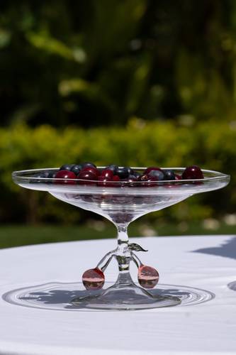 Small fruit bowl holder with two red cherry handle