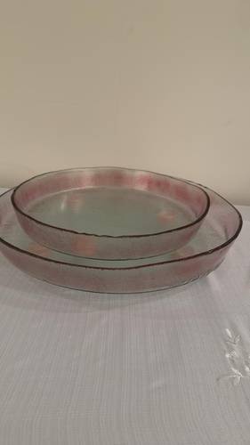 Round flat platter pink with leg ceramic 45 cm