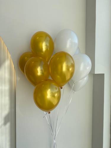 10 GOLD AND WHITE helium balloons