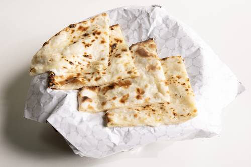 CHEESE NAAN