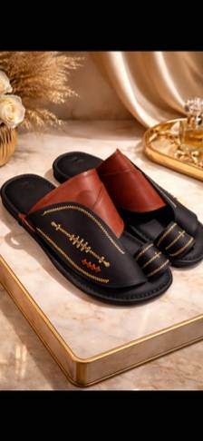 حذاء رجالي اسود ببني وتطريز ذهبيA7