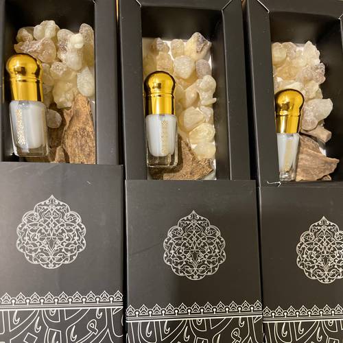 توزيعات مسك واللبان والعود الطبيعي 