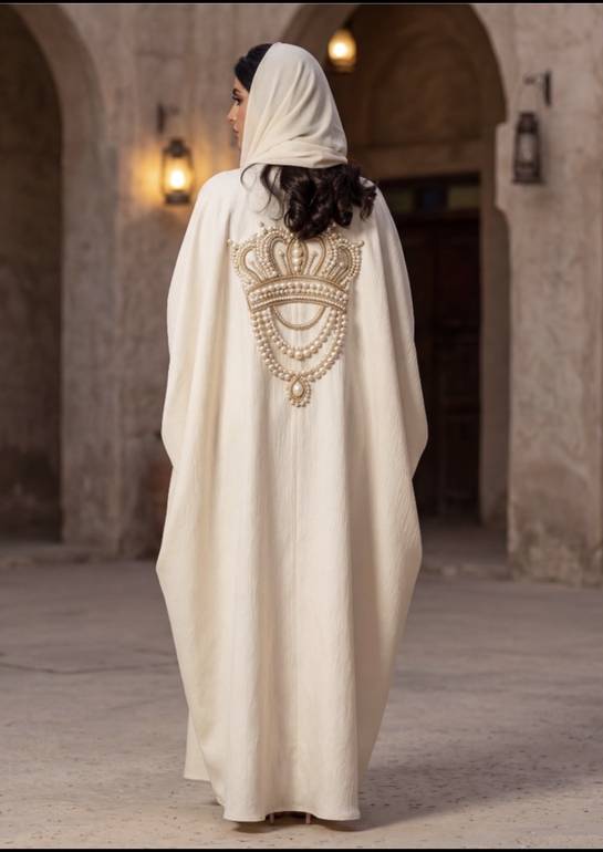 عباية مطرزه مع طرحه