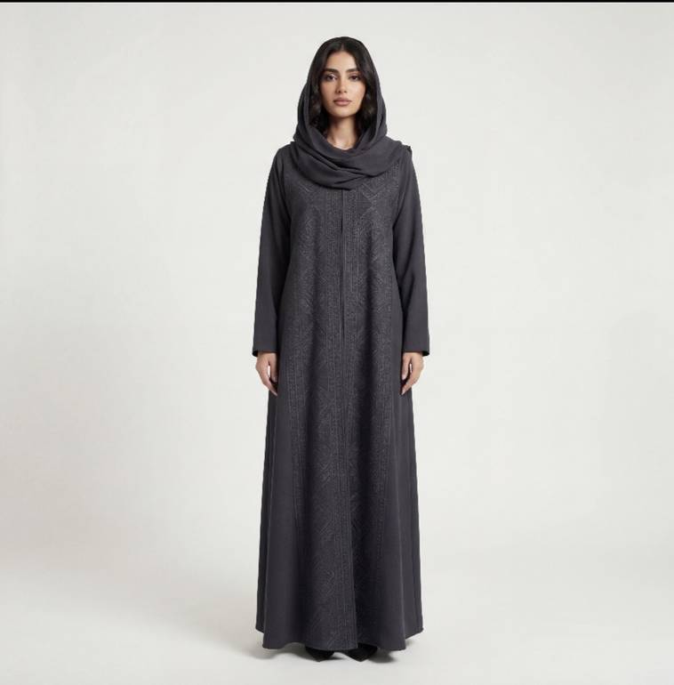 عباية مطرزه مع طرحه