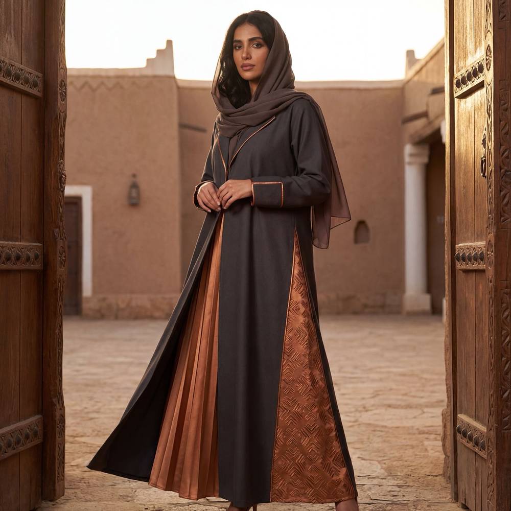 عباية مطرزه