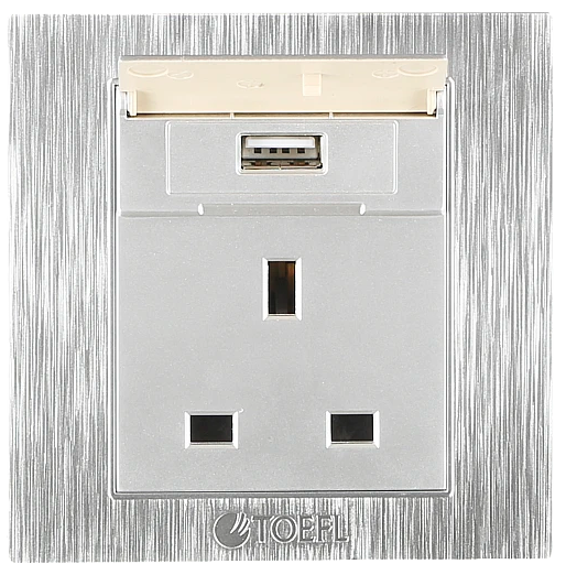 فيش ثلاثي مع منفذ يو اس بي USB لون فضي ضمان 25 سنة 
