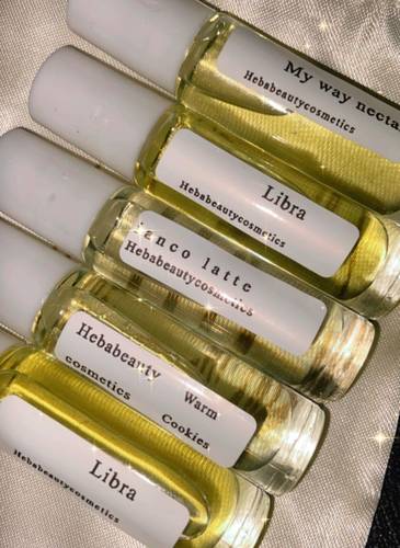 PERFUME OIL