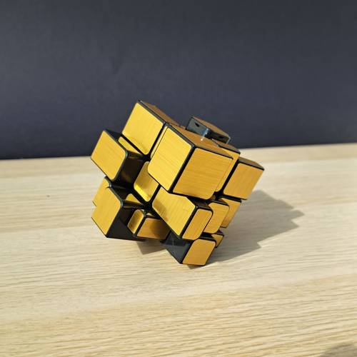 مكعب مرآة 3×3 الذهبي
