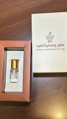 مسك شفاف