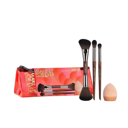 مجموعة أدوات رائعة للوجه والعين من ميك أب فور إيفر